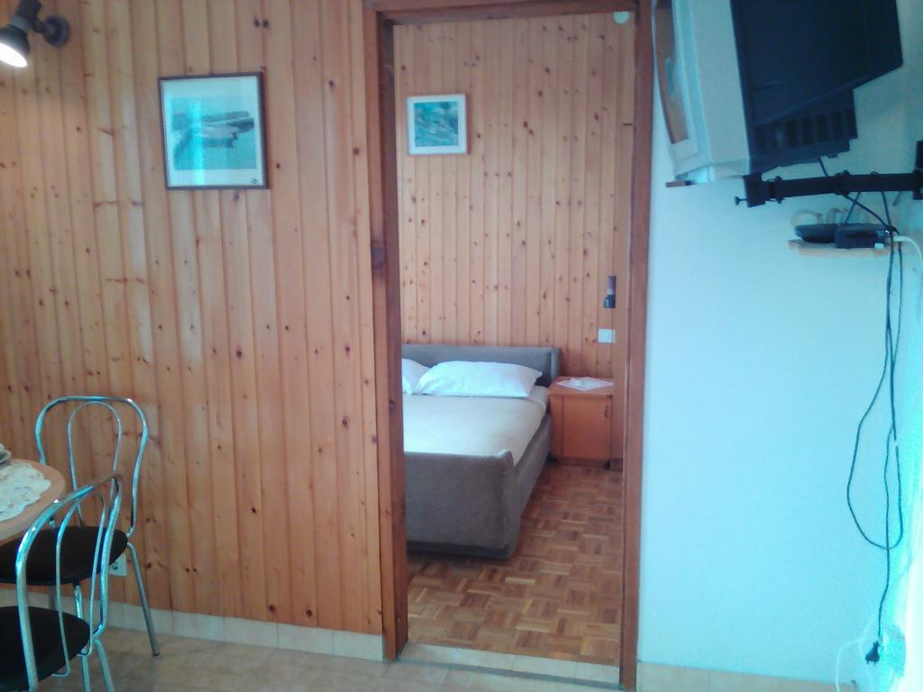 Green Quiet Apartments Водице Екстериор снимка